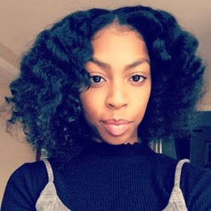 Meet your Posher, Kara